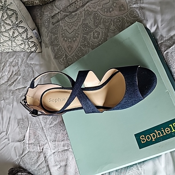 Brand New Platform Thick Heeled Sandal - Picture 2 of 6